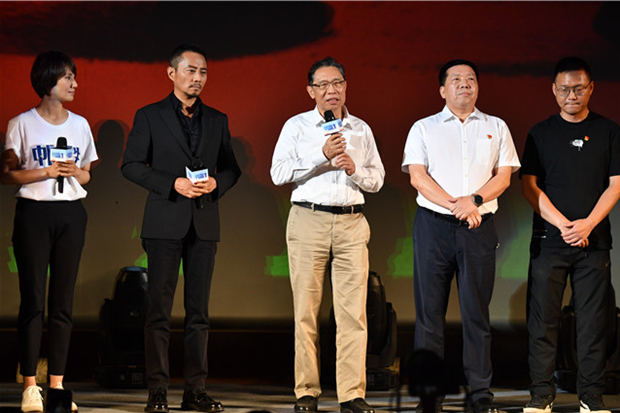 Anti-pandemic-themed movie “Chinese Doctors” premiered in Guangzhou