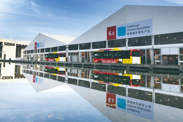 Curtain lifts on 10-day Canton Fair