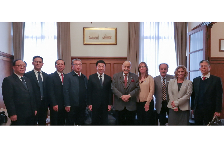 Visita à Argentina pela delegação dos juízes da Província Guangdong, liderada por Gong JiaLi